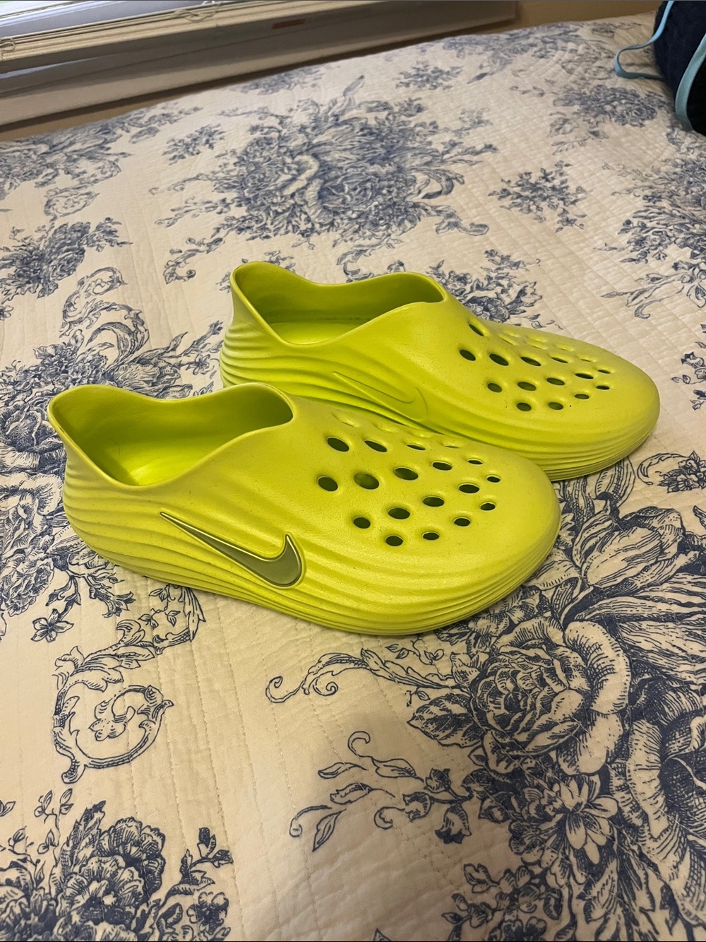 Nike Kids Neon Lime Slip-On Clog